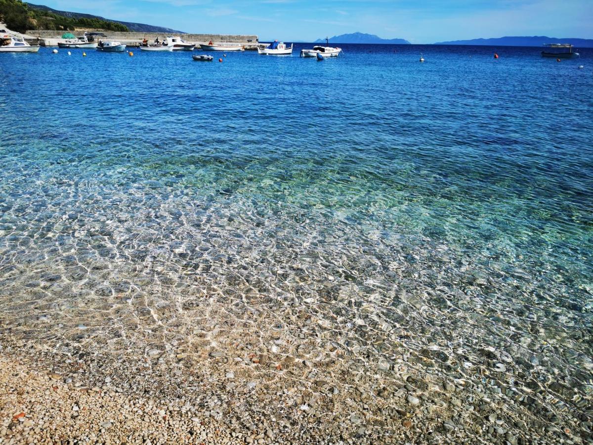 Pansion Jakas Zavala Dış mekan fotoğraf