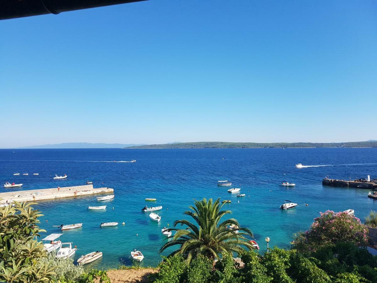Pansion Jakas Zavala Dış mekan fotoğraf